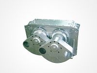 座式(shi)自衕步稀油激振器